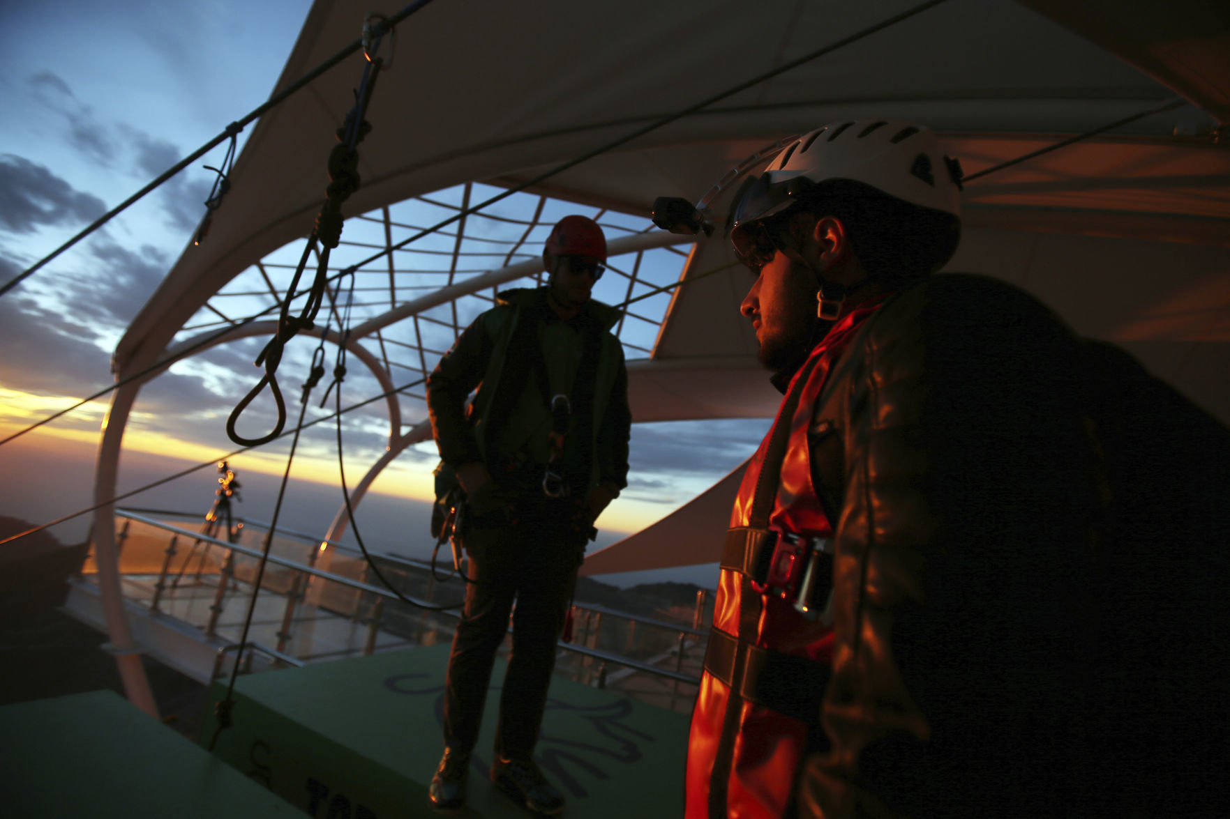 Emirates World Zipline Record